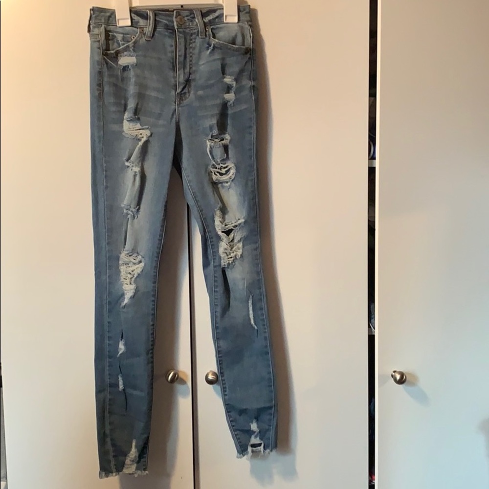 Women’s Aeropostale high waisted distressed jeans